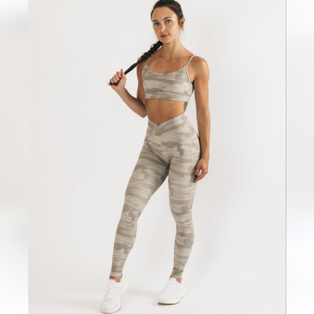 Alphalete Surface Power Leggings Desert Canvas Camo Size Medium